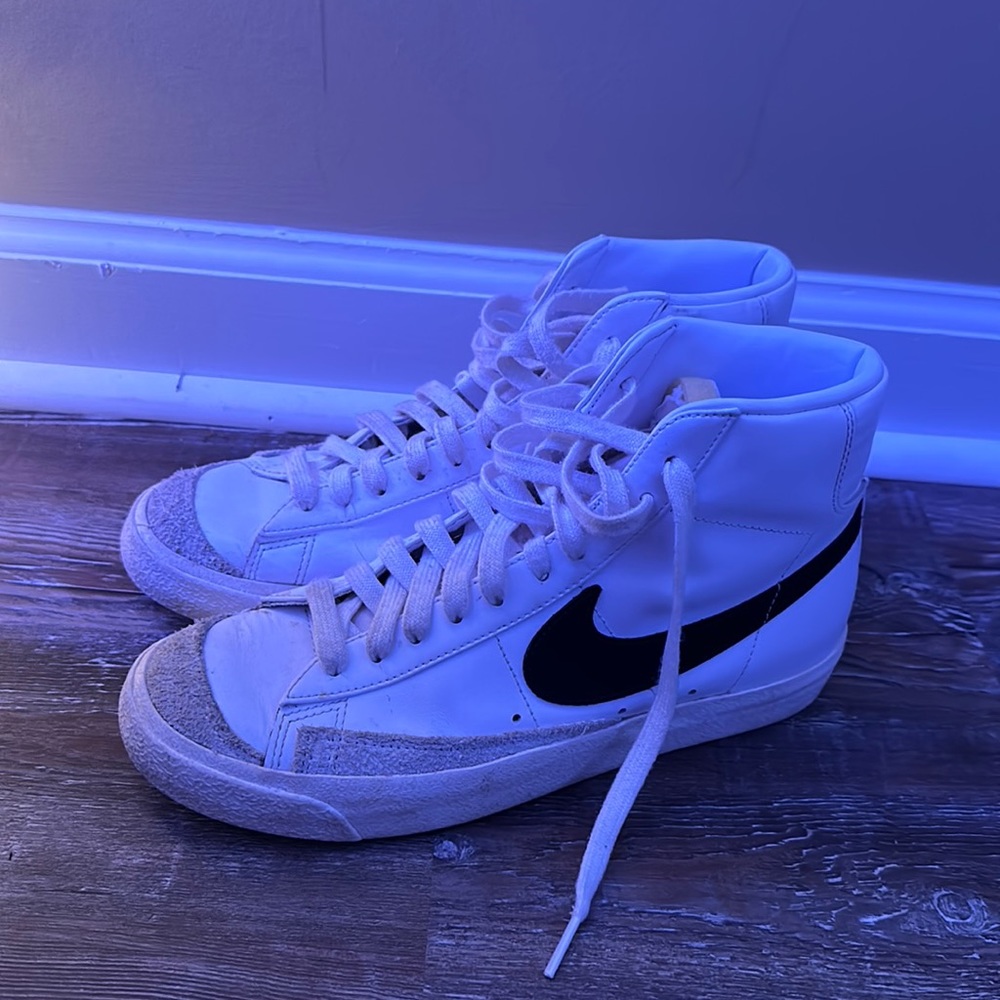 Womens Nike Blazers 77